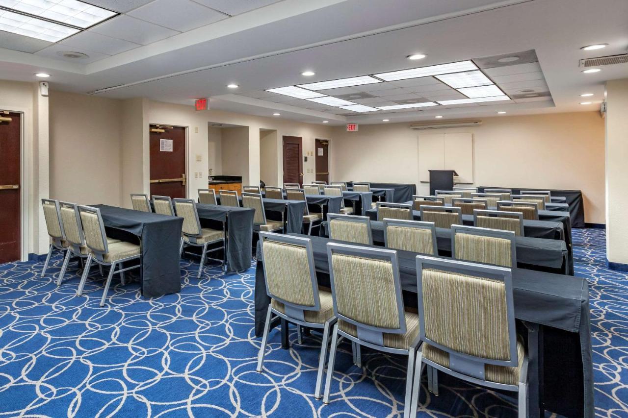 Comfort Inn & Suites Houston I-10 West Energy Corridor Buitenkant foto